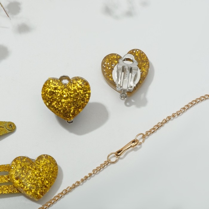 Набор детский «Выбражулька» 6 предметов: 2 заколки, клипсы, кулон, кольцо, брелок, авокадо, цветной Набор детский «Выбражулька» 6 предметов: 2 заколки, клипсы, кулон, кольцо, брелок, авокадо, цветной