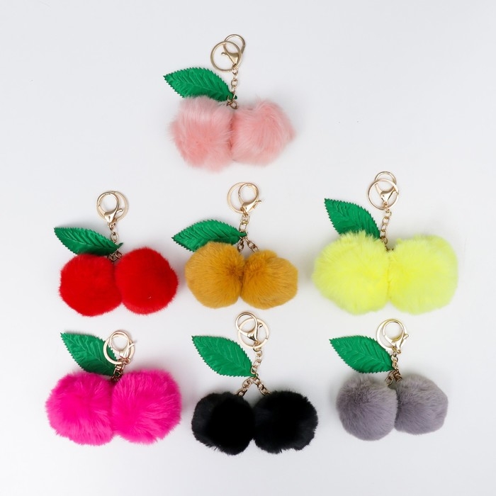 Пушистик на кольце Пушистик на кольце "Ягодки" МИКС 7х7х7 см