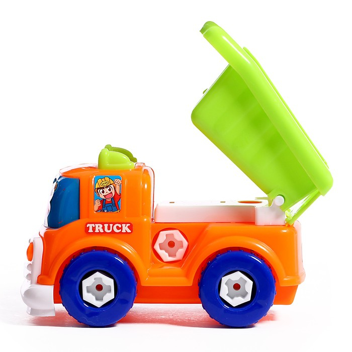 Конструктор винтовой «Эвакуатор с машинкой», с отвёрткой и насадкой + знаки Конструктор винтовой «Эвакуатор с машинкой», с отвёрткой и насадкой + знаки