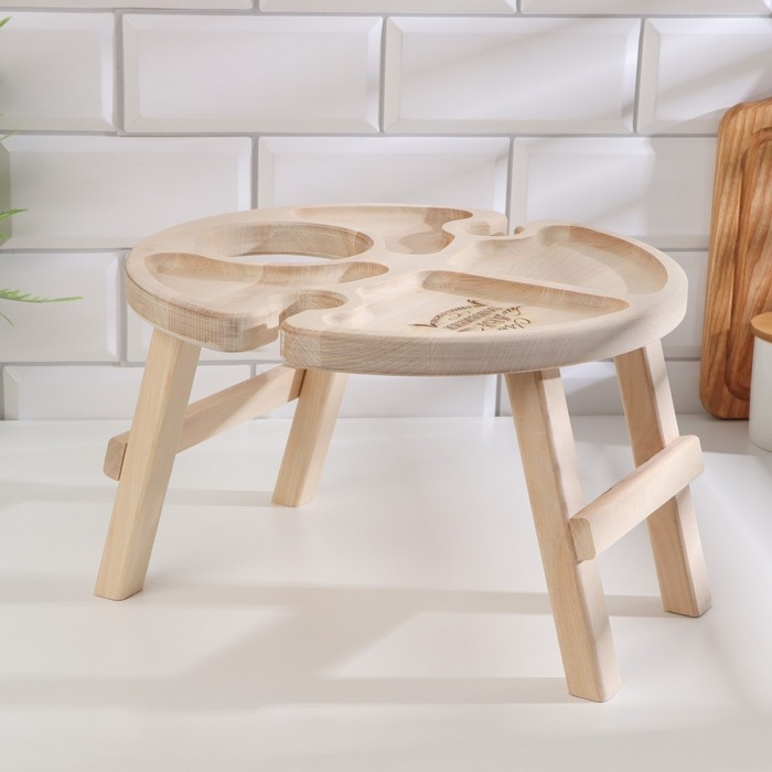 Столик-поднос с менажницей и складными ножками  Столик-поднос с менажницей и складными ножками "Лучше тебя только вино" D=30x2 см, береза