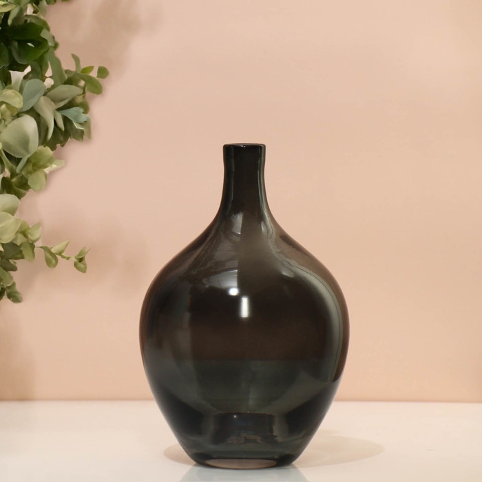 Ваза для цветов «Винтаж» из прозрачного серого стекла 20 х 14 х 14 см Ваза для цветов «Винтаж» из прозрачного серого стекла 20 х 14 х 14 см