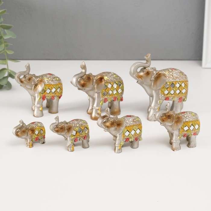 Сувенир полистоун зеркальные вставки (набор 7 шт) Сувенир полистоун зеркальные вставки (набор 7 шт) "Стадо слонов"11, 10, 8,5, 8, 7, 6,3;5,3см