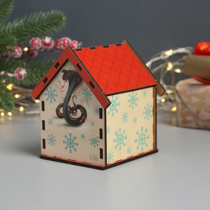 Новогодний чайный домик  Новогодний чайный домик "Змея.С Новым годом" 10,5х9,5х12 см