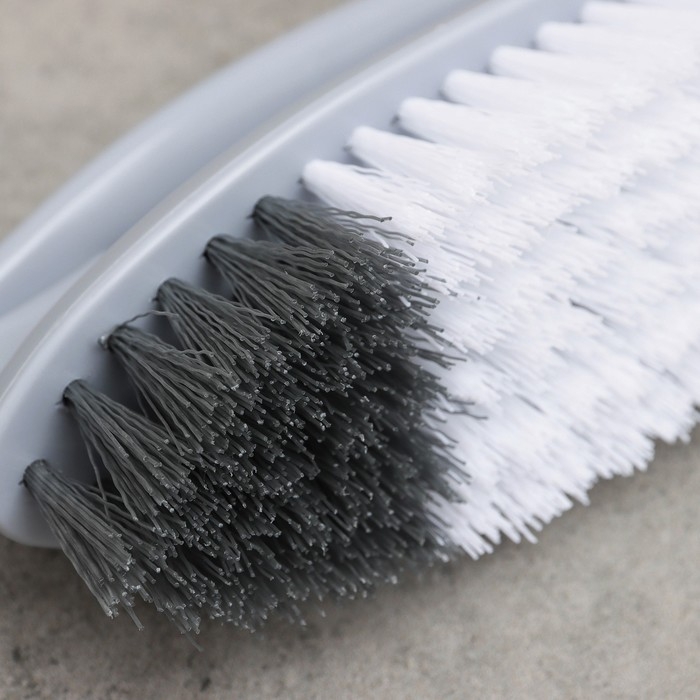 Щётка - утюжок «Дельта», 15×5,5×7,5 см, цвет МИКС Щётка - утюжок «Дельта», 15×5,5×7,5 см, цвет МИКС