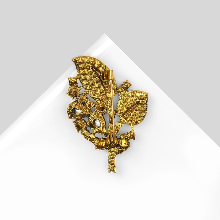Брошь «Листва» весенняя, цвет зелёный в чернёном золоте Брошь «Листва» весенняя, цвет зелёный в чернёном золоте