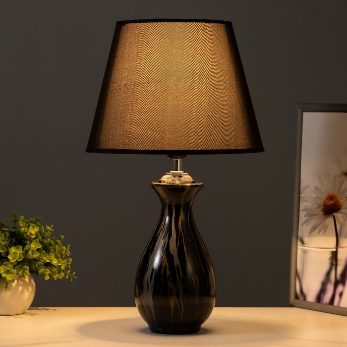 Настольная лампа Настольная лампа "Лилиан" Е27 40Вт черный 25х25х42см RISALUX