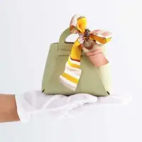 Кожанная подарочная сумочка 13 х12 х 5,5 см оливковая