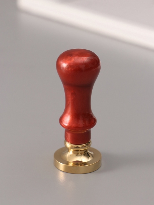 Печать для сургуча с пластиковой ручкой "Буква M на вензеле" 2,5х2,5х6,3 см