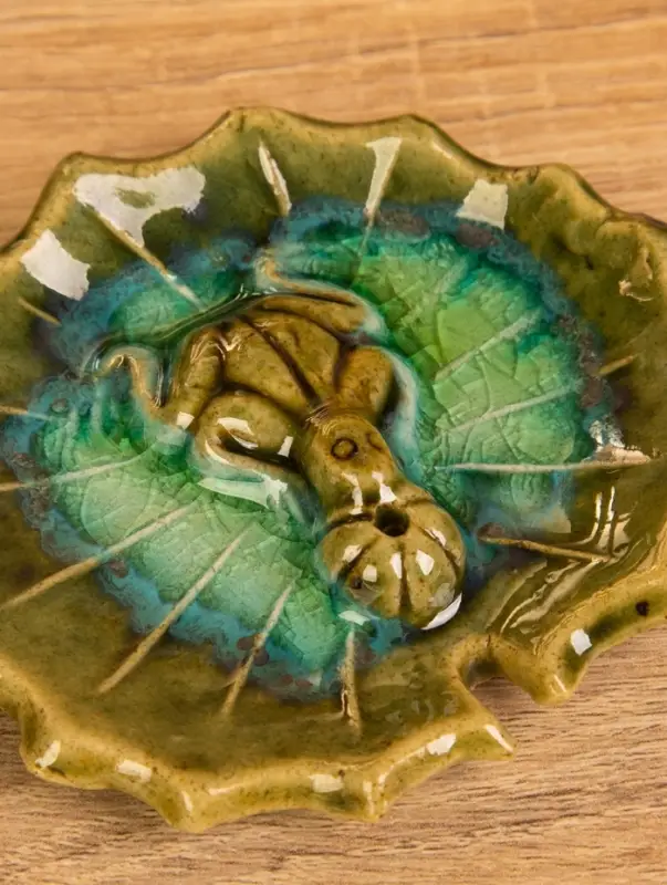 Подставка под благовония «Лягушка на кувшинке», 9×10×1.5 см, керамика, зелёная