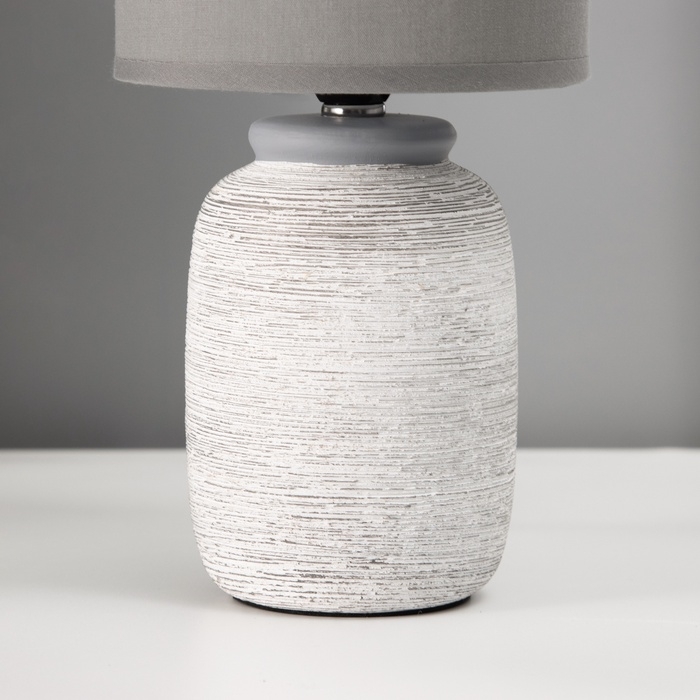 Настольная лампа с абажуром RISALUX «Анджело», Е14, 40 Вт, серый, 13×13×29 см Настольная лампа с абажуром RISALUX «Анджело», Е14, 40 Вт, серый, 13×13×29 см