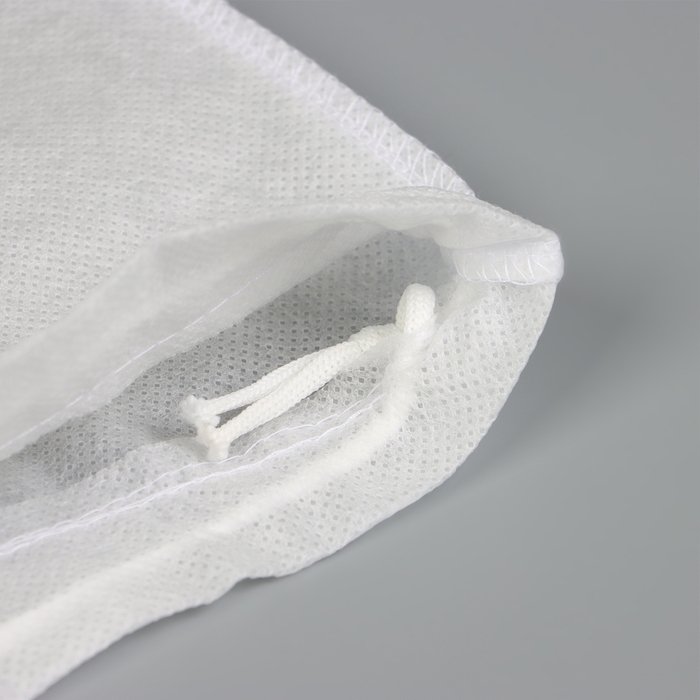 Чехол для растений, трапеция на шнурках, 75 × 70 см, спанбонд с УФ-стабилизатором, плотность 60 г/м² Чехол для растений, трапеция на шнурках, 75 × 70 см, спанбонд с УФ-стабилизатором, плотность 60 г/м²