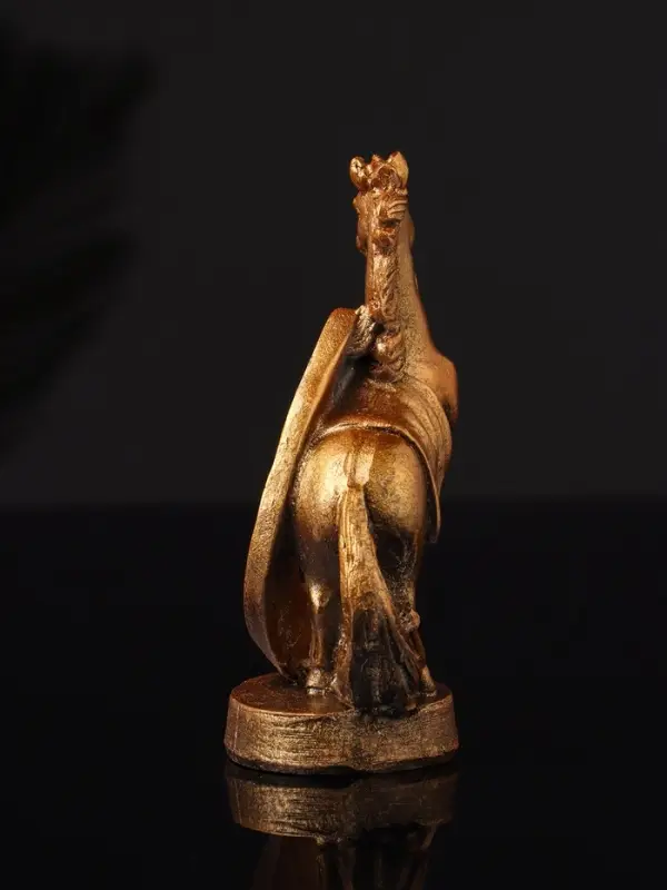 Фигура "Конь с подковой" 10х6х4 см, бронза