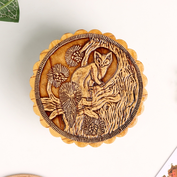 Шкатулка  Шкатулка "Соболь на дереве", 80 х 40 мм, береста