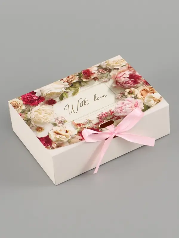 Коробка подарочная самосборная With love, 16.5&times;12&times;5 см, с лентой