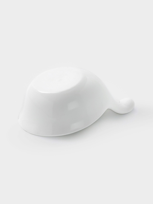 Соусник Hanna Knövell, с ручкой, фарфор, белый Соусник Hanna Knövell, с ручкой, фарфор, белый