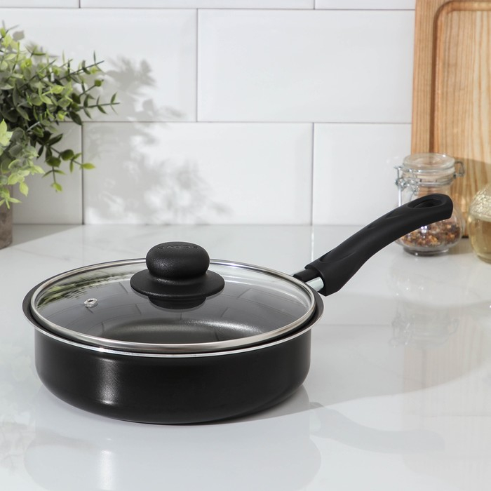 Сотейник Consul, 1,5 л, d=20 см, пластиковая ручка, стеклянная крышка, антипригарное покрытие, цвет чёрный Сотейник Consul, 1,5 л, d=20 см, пластиковая ручка, стеклянная крышка, антипригарное покрытие, цвет чёрный