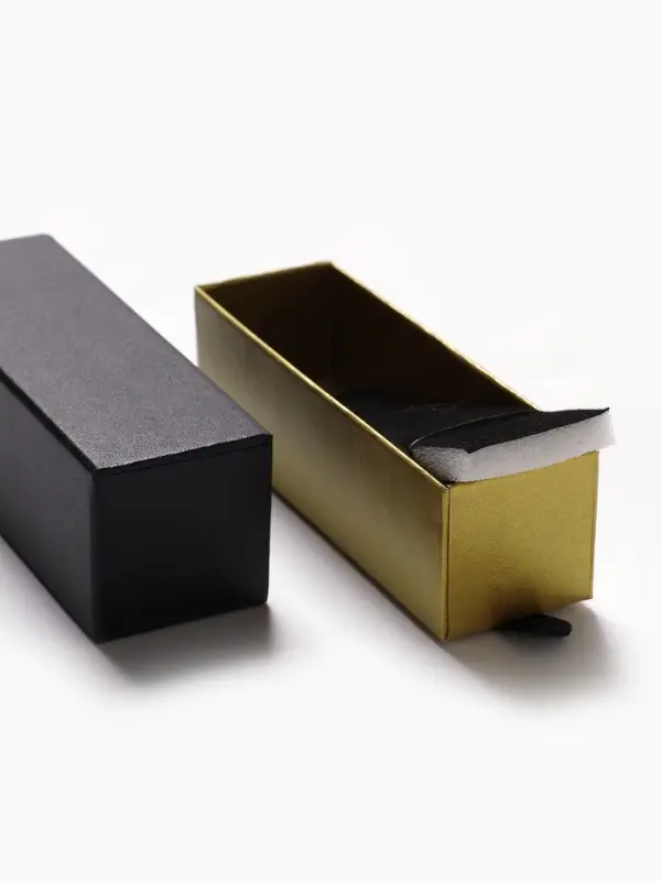 Коробочка подарочная под набор &laquo;Помада&raquo;, 4&times;12&times;4 см, чёрная