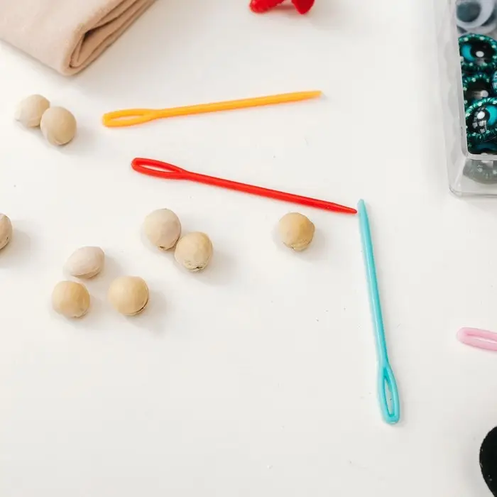 Игла пластиковая, набор 20 шт., размер 1 шт. — 5,7 см, цвета МИКС Игла пластиковая, набор 20 шт., размер 1 шт. — 5,7 см, цвета МИКС