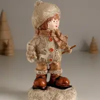 Фигурка полистоун &laquo;Малыш в вязаном наряде на мини-лыжах&raquo;, 8.5&times;8&times;17.5 см