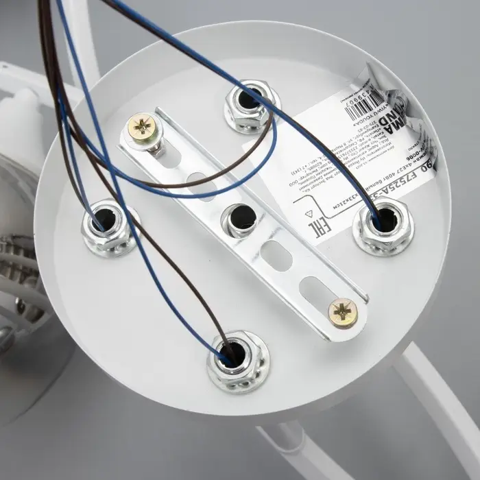 Светильник потолочный BayerLux &laquo;Снежа&raquo;, люстра 4хЕ27, 40 Вт, белый, 81&times;33&times;21 см