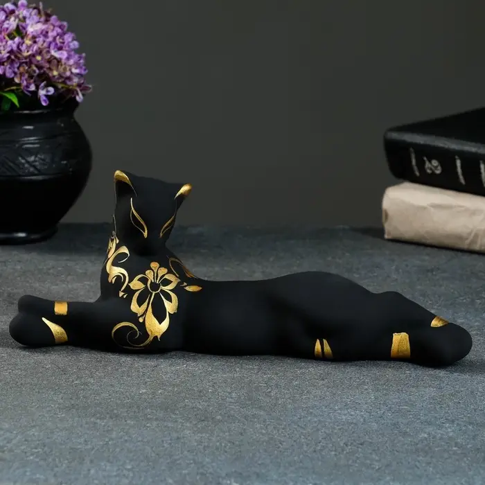 Фигура керамика &laquo;Кошка Багира лежачая&raquo;, роспись, чёрная, 7&times;27&times;10 см