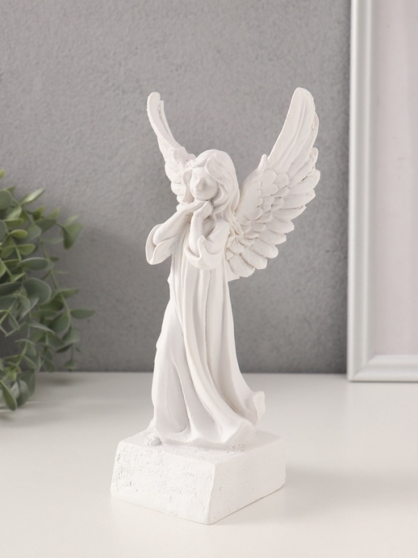 Сувенир полистоун "Белоснежный ангел-девушка в платье"  21х10,5х6,5 см