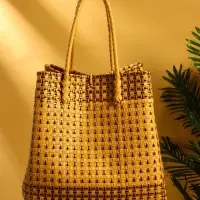 Сумка плетёная пластиковая 40х20х55 см, цв. бежевый Сумка плетёная пластиковая 40х20х55 см, цв. бежевый