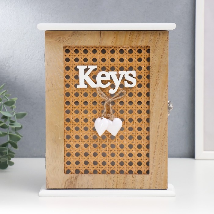 Ключница дерево 6 крючков Ключница дерево 6 крючков "Два сердца и рогожка" 26х19х5,8 см