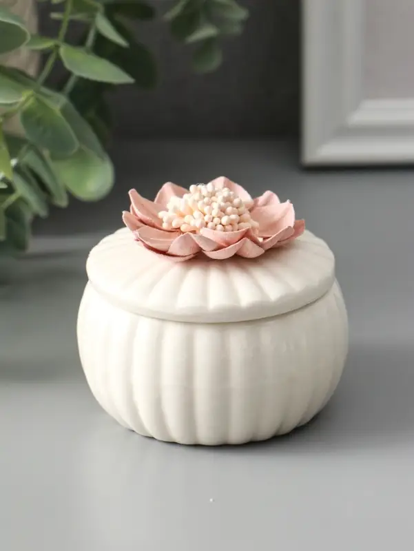 Шкатулка керамика "Розовый цветок" белая 7х7х6,5 см