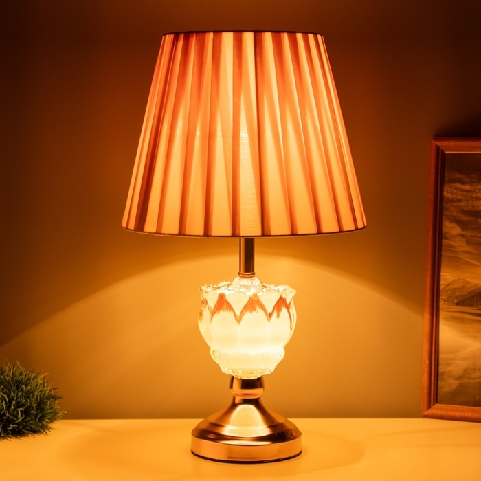 Лампа настольная Лампа настольная "Инез" 1х40Вт Е27 1х4Вт LED золото/бежевый 25х25х45см