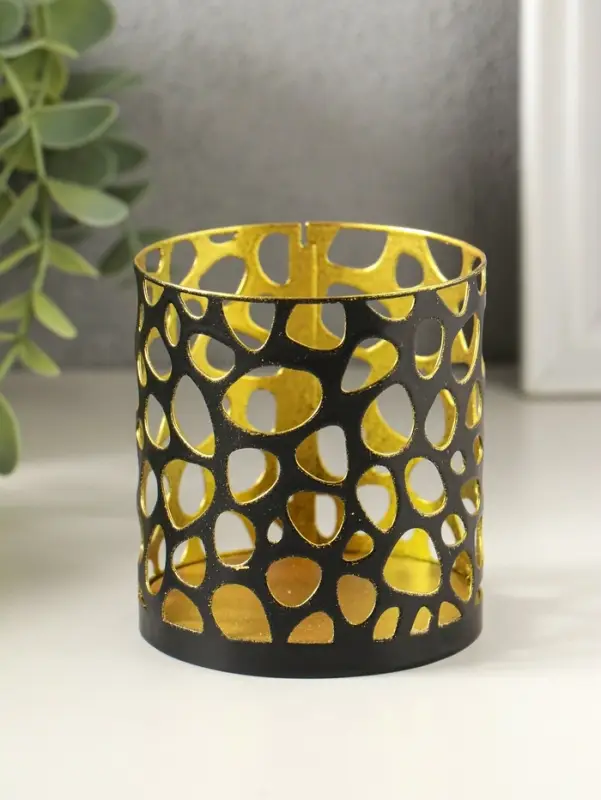 Подсвечник "Цилиндр №2" металл 7,5х7,5х8 см, черный с золотом