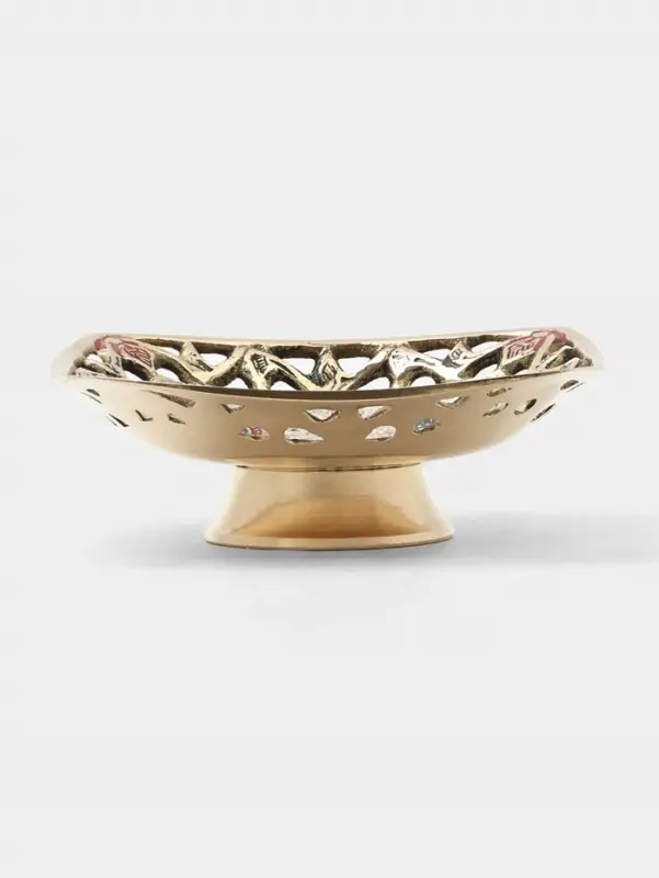 Блюдо сервировочное на ножке &laquo;Клевер&raquo;, 10&times;10&times;4 см, латунь