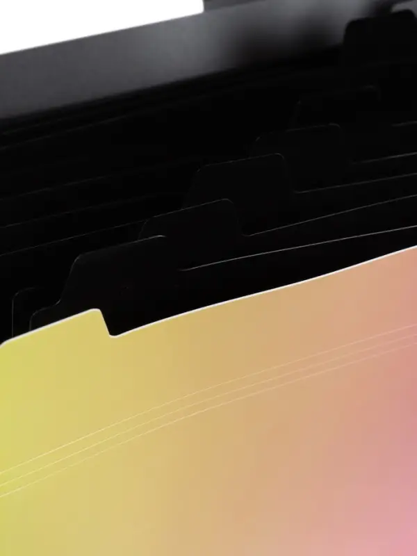 Папка А4 Radiance, 12 отделений, 600 мкм, на кнопке, желтый/розовый градиент