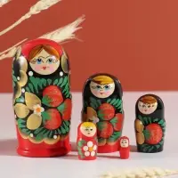 Матрёшка дерево &laquo;Наташа&raquo;, красная, 5-кукольная, 12 см