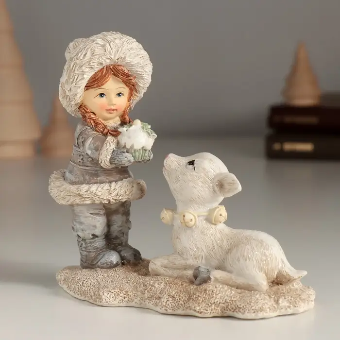 Фигурка полистоун &laquo;Малышка и белый оленёнок&raquo;, 12.5&times;6.5&times;11.5 см