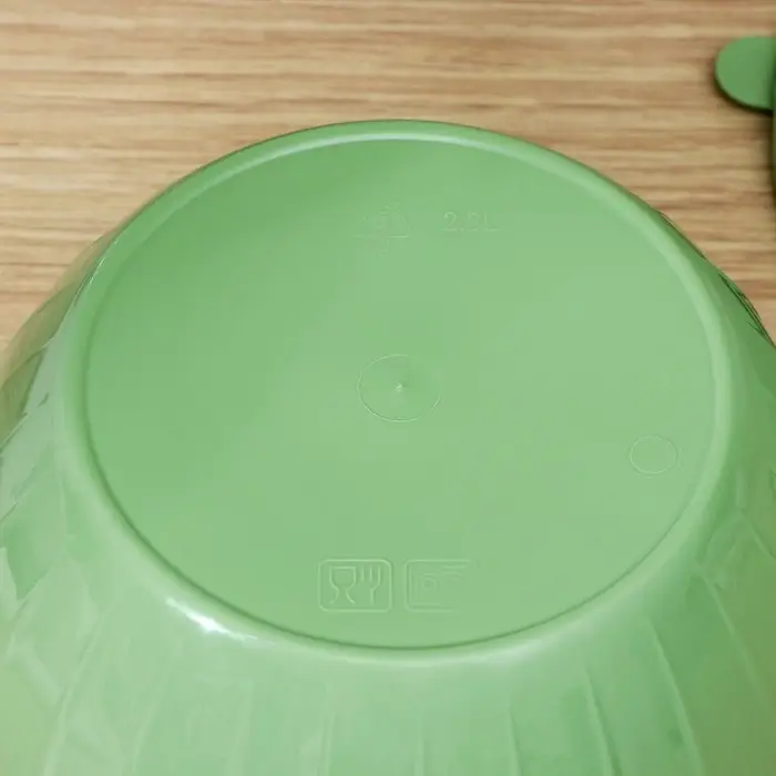 Салатник с крышкой Giaretti Vanilla, 2.8 л, пластик, МИКС