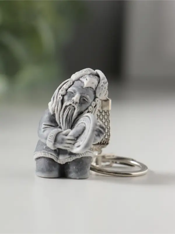 Брелок "Шаман сидит с бубном" маленький , 3,7см