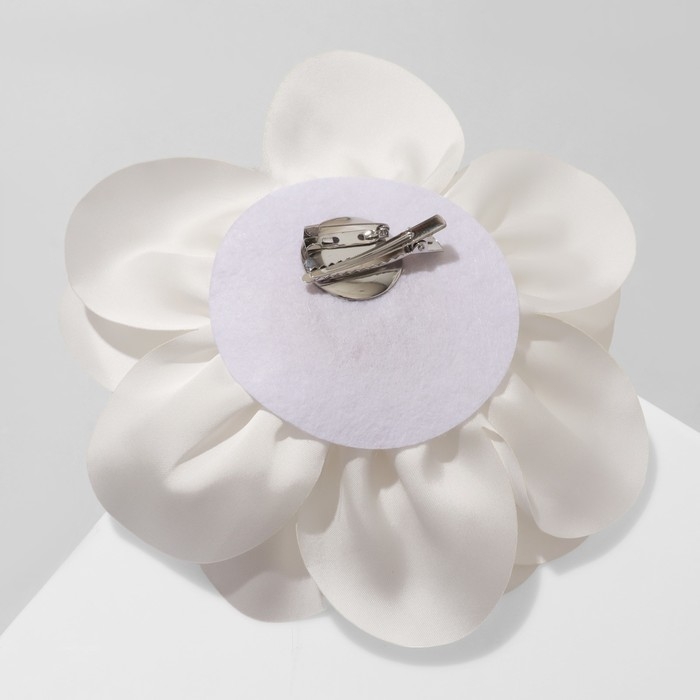 Брошь текстильная «Цветок» камелия, цвет белый Брошь текстильная «Цветок» камелия, цвет белый