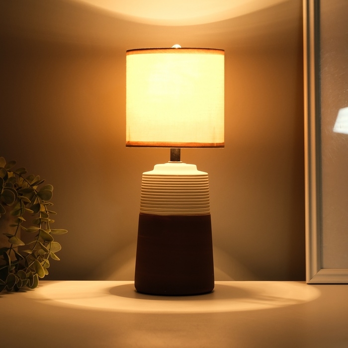 Лампа настольная Лампа настольная "Прожект" 1х40Вт Е14 коричневый 12,5х12,5х34см