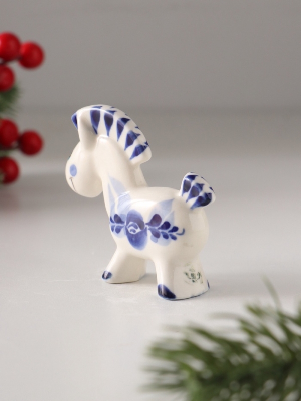 Статуэтка фарфоровая Статуэтка фарфоровая "Лошадка Русская", 7 см