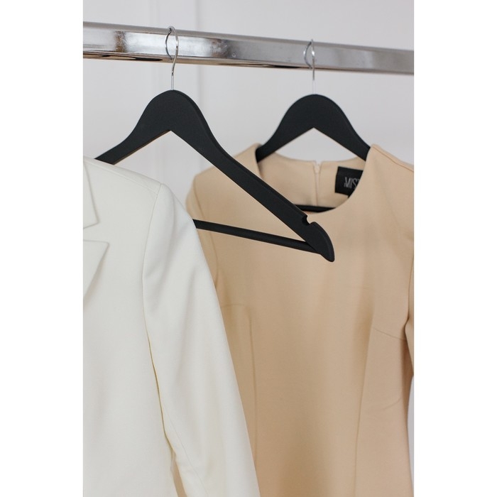 Плечики - вешалки для одежды LaDо́m Soft-Touch, 44,5×1,2×23 см, 3 шт, деревянные, с перекладиной, широкие плечики, цвет чёрный Плечики - вешалки для одежды LaDо́m Soft-Touch, 44,5×1,2×23 см, 3 шт, деревянные, с перекладиной, широкие плечики, цвет чёрный