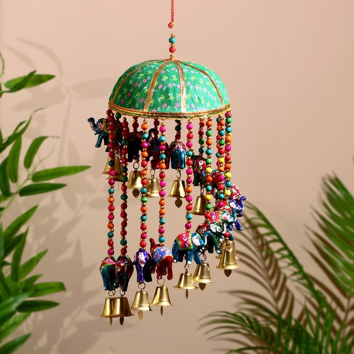 Интерьерная подвеска с колокольчиками  Интерьерная подвеска с колокольчиками "Милые слоники" 16х16х60 см  Микс
