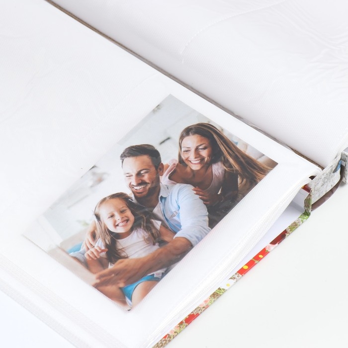 Фотоальбом на 200 фото 13х18 см Фотоальбом на 200 фото 13х18 см "Цветочная композиция с рамкой" в короб МИКС 5,3х23х29,8 см 971388