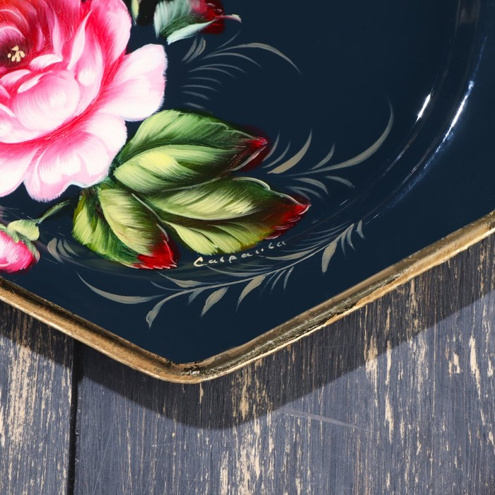 Поднос жостовский Поднос жостовский "Цветы", автор Владыкина, D=17 см, малый