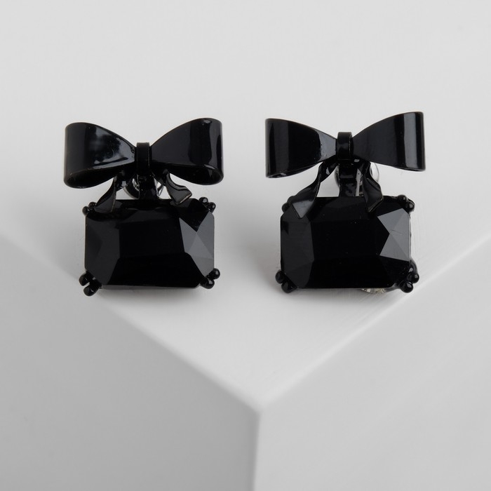 Серьги со стразами «Бантик» с прямоугольником, цвет чёрный Серьги со стразами «Бантик» с прямоугольником, цвет чёрный