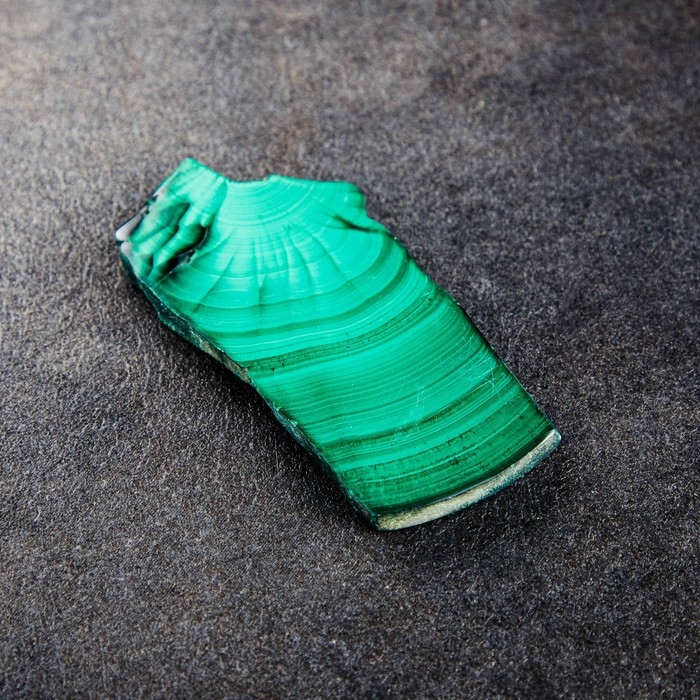 Сувенир  Сувенир "Скол большой", натуральный малахит