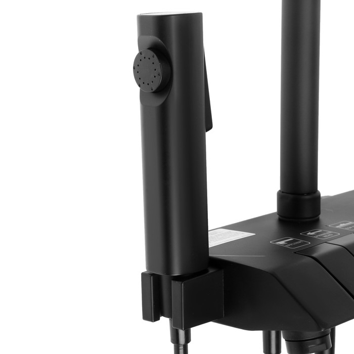 Душевая система ZEIN Z3897, верхняя и ручкая лейка, ПВХ шланг, экран температуры, черная Душевая система ZEIN Z3897, верхняя и ручкая лейка, ПВХ шланг, экран температуры, черная