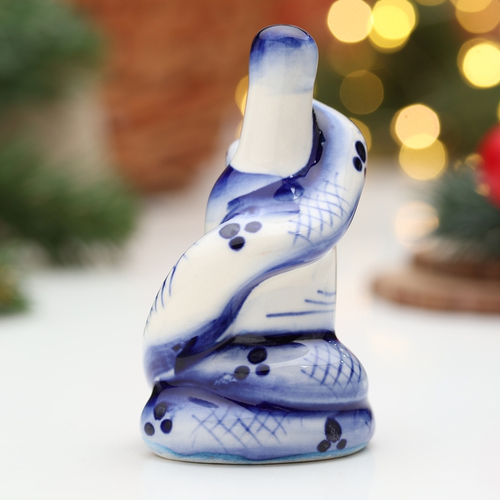 Новый год. Сувенир символ года Новый год. Сувенир символ года "Змей с бутылкой", гжель, 8,5 см