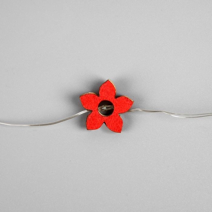 Гирлянда «Нить» 2 м роса с насадками «Цветок», IP20, серебристая нить, 20 LED, батарейки ААх2 (нет в комплекте), свечение тёплое белое Гирлянда «Нить» 2 м роса с насадками «Цветок», IP20, серебристая нить, 20 LED, батарейки ААх2 (нет в комплекте), свечение тёплое белое