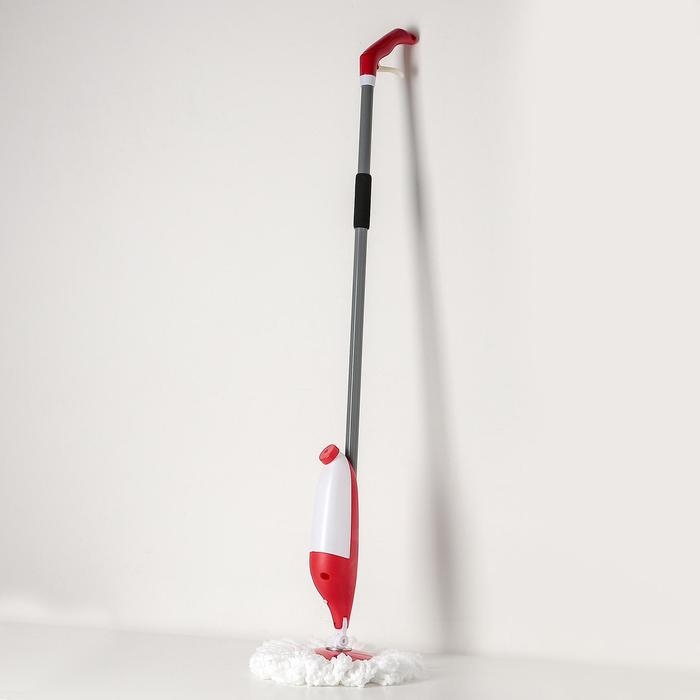 Швабра для мытья пола с распылителем Доляна, насадка из микрофибры 17×17 см, металлическая ручка 129 см, цвет МИКС Швабра для мытья пола с распылителем Доляна, насадка из микрофибры 17×17 см, металлическая ручка 129 см, цвет МИКС
